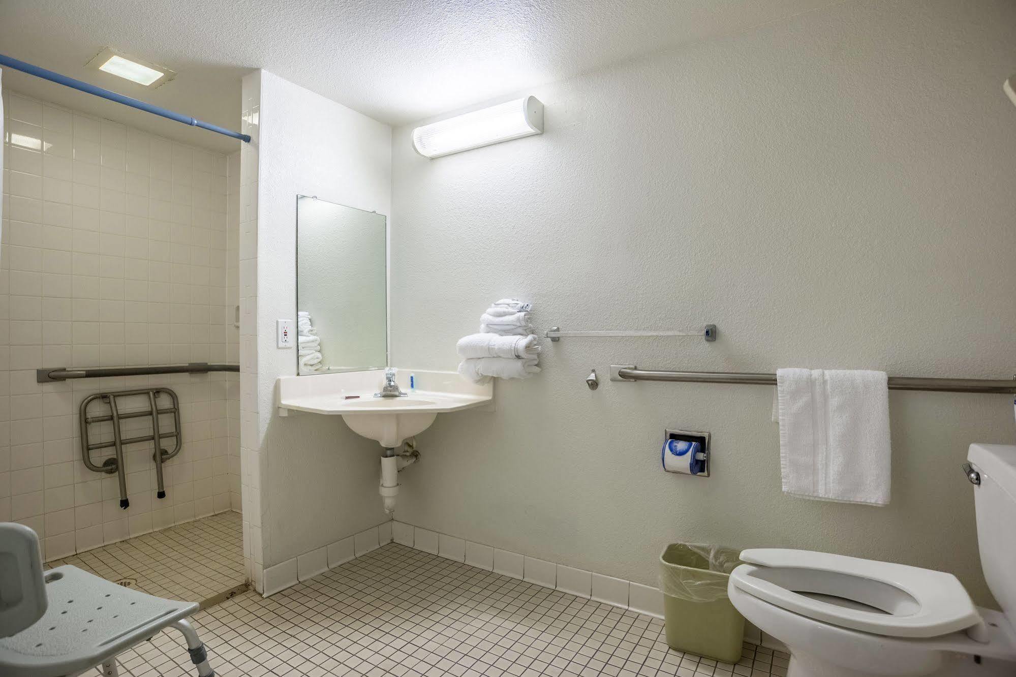 Oyo Hotel ウィルコックス エクステリア 写真
