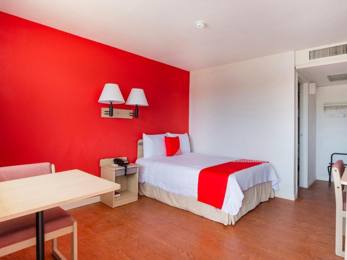 Oyo Hotel ウィルコックス エクステリア 写真