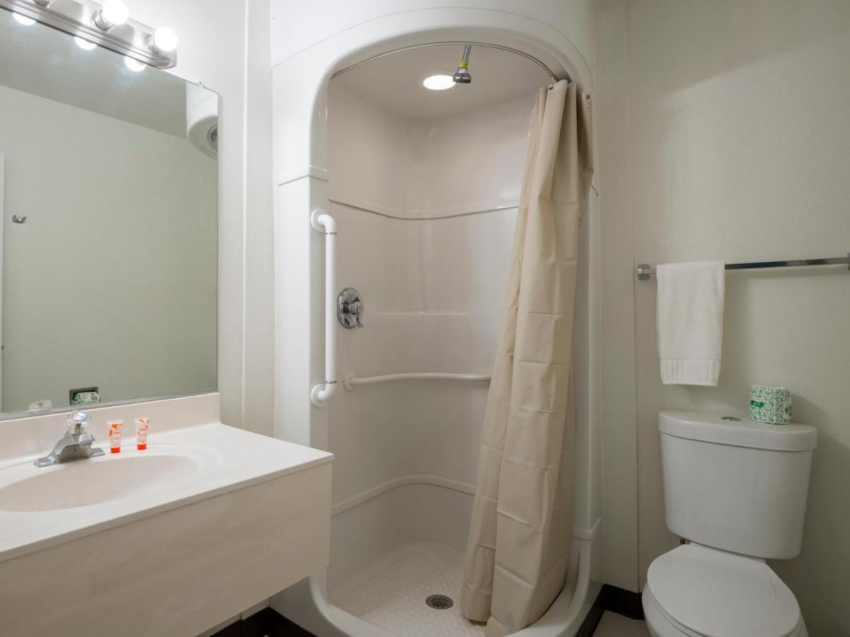 Oyo Hotel ウィルコックス エクステリア 写真